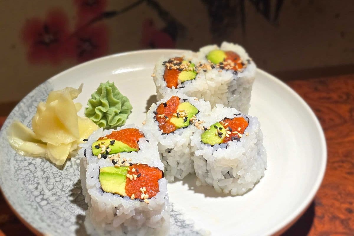 113. Salmon-Avocado Roll