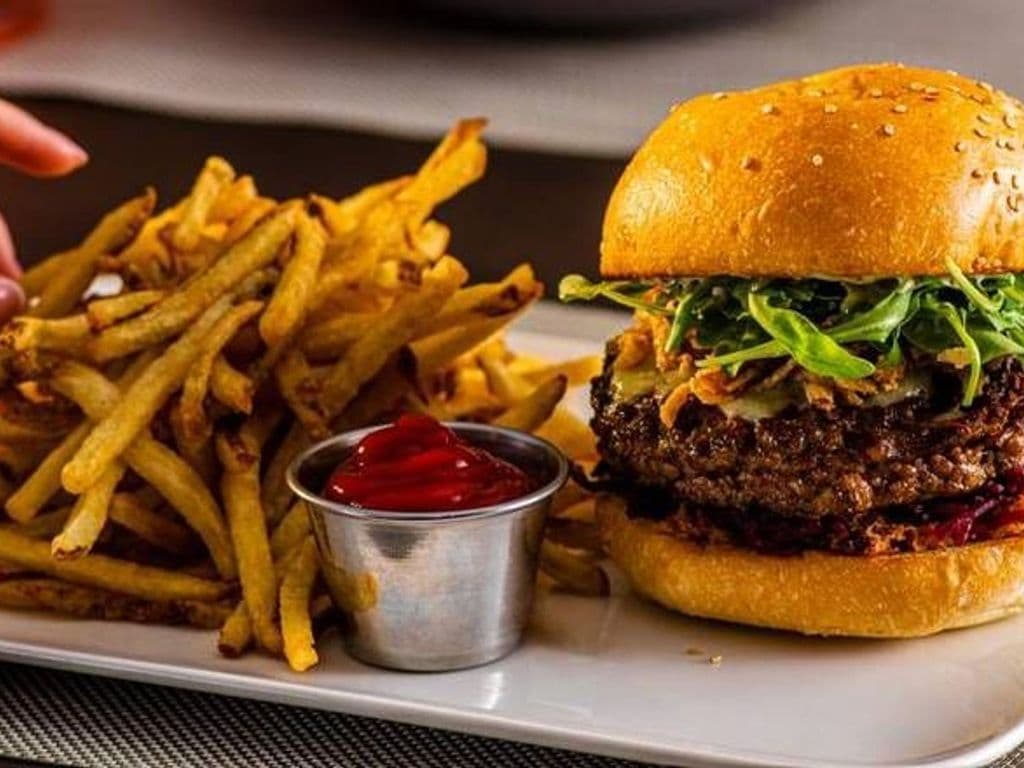 E11even Burger