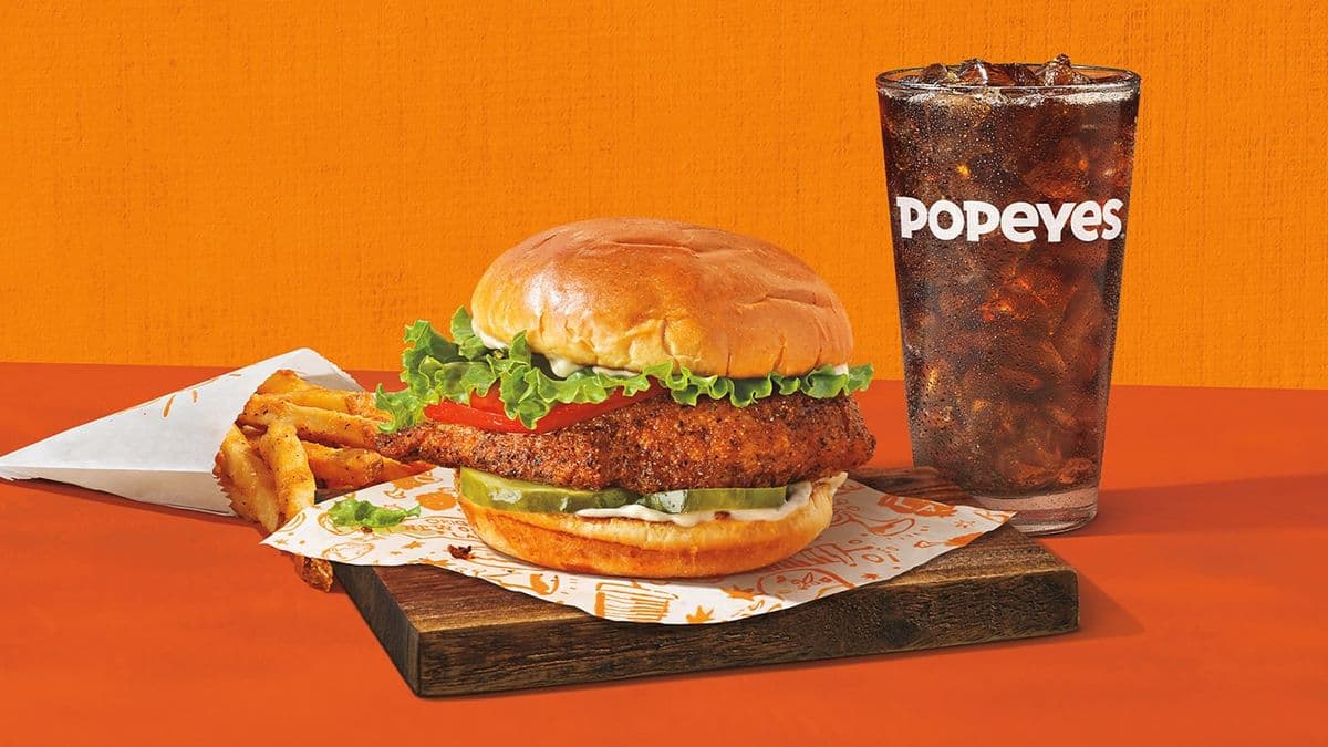 Blackened Chicken Sandwich Deluxe Combo