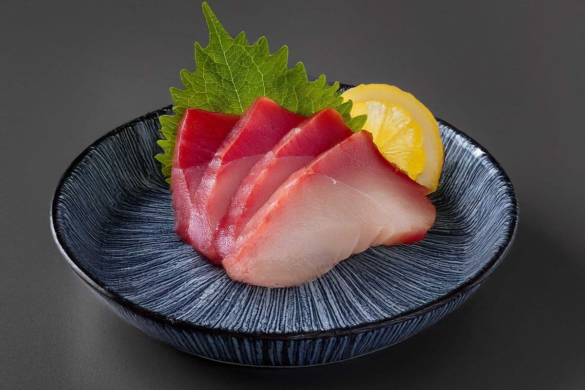 Hamachi Sashimi