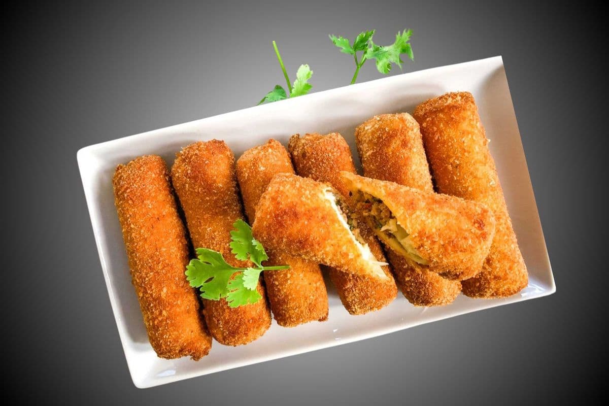 Butter Chicken Rolls