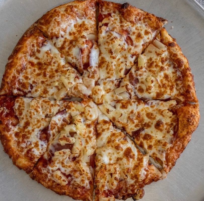 18" Hawaiian Pizza