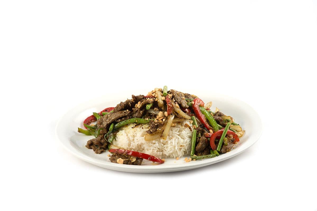 38A. Bœuf à la citronnelle sauté sur riz blanc / Sauteed Lemongrass Beef on White Rice