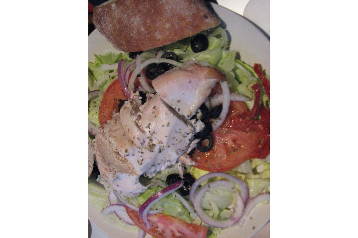 Salade au poulet maison / House Chicken Salad
