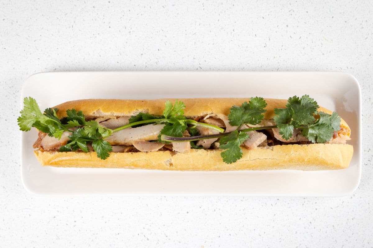 Bánh Mì Gà Nướng