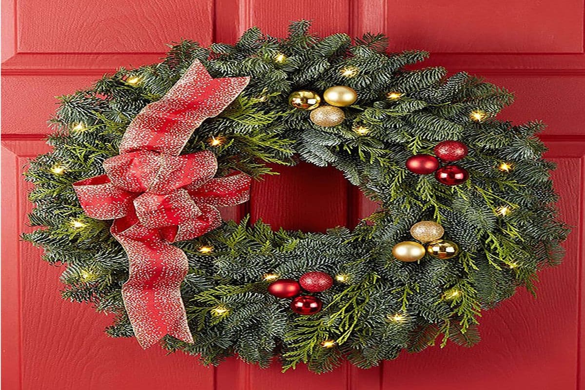 Festive Holiday Wreath with Ornaments