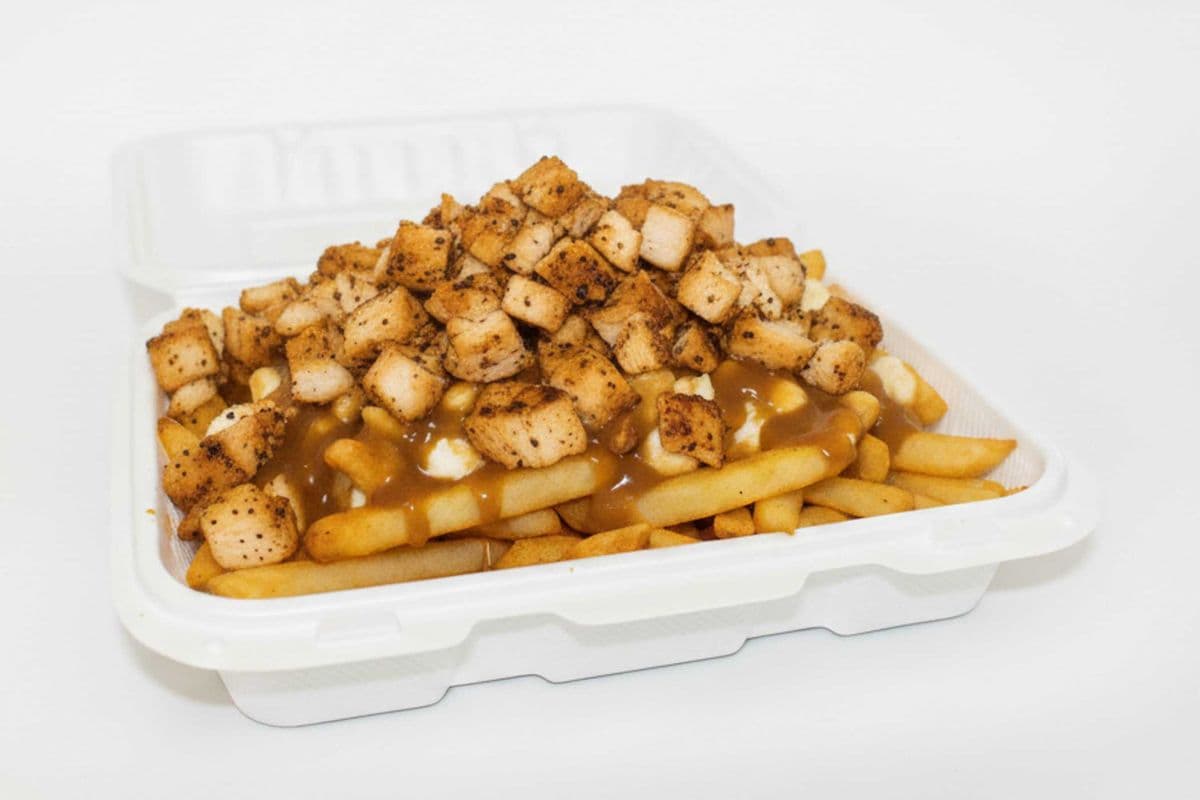 Seasoned Grilled Chicken Poutine