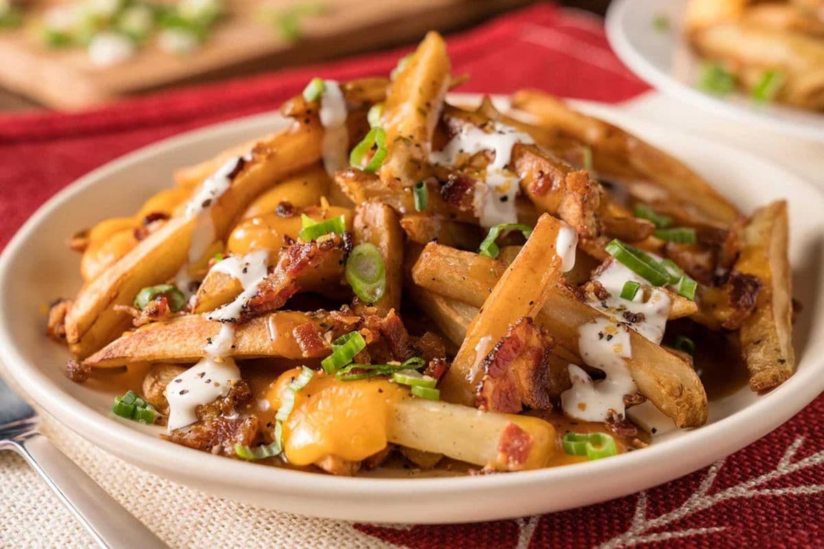 Butter Chicken Poutine