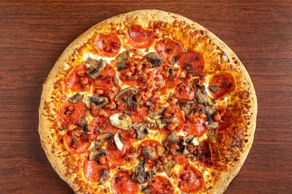 Extra-Large Canadian Pizza