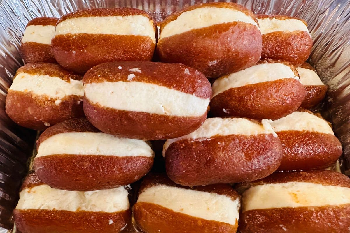 Khoya Jamun / Chum Chum