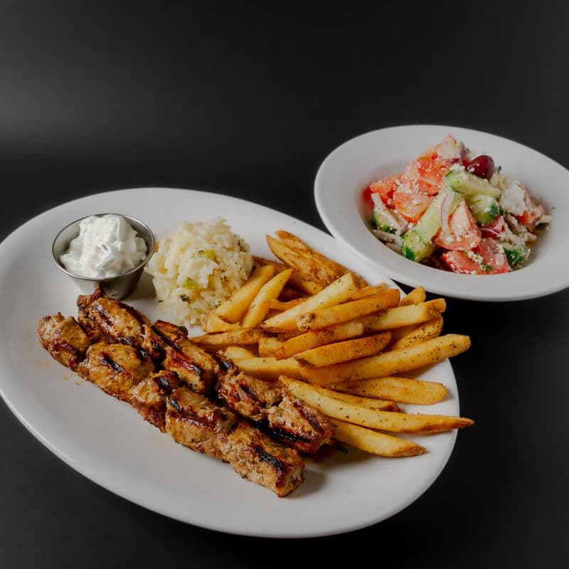 Chicken Souvlaki Plate / Plats souvlaki au poulet
