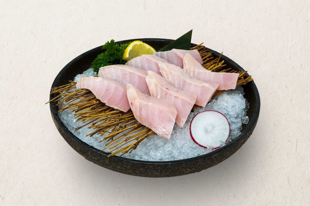 Toro Sashimi (6 pcs)