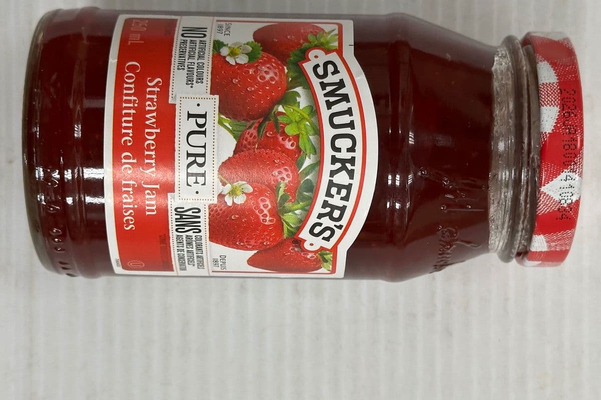 Smucker’s Strawberry Jam (250 ml)