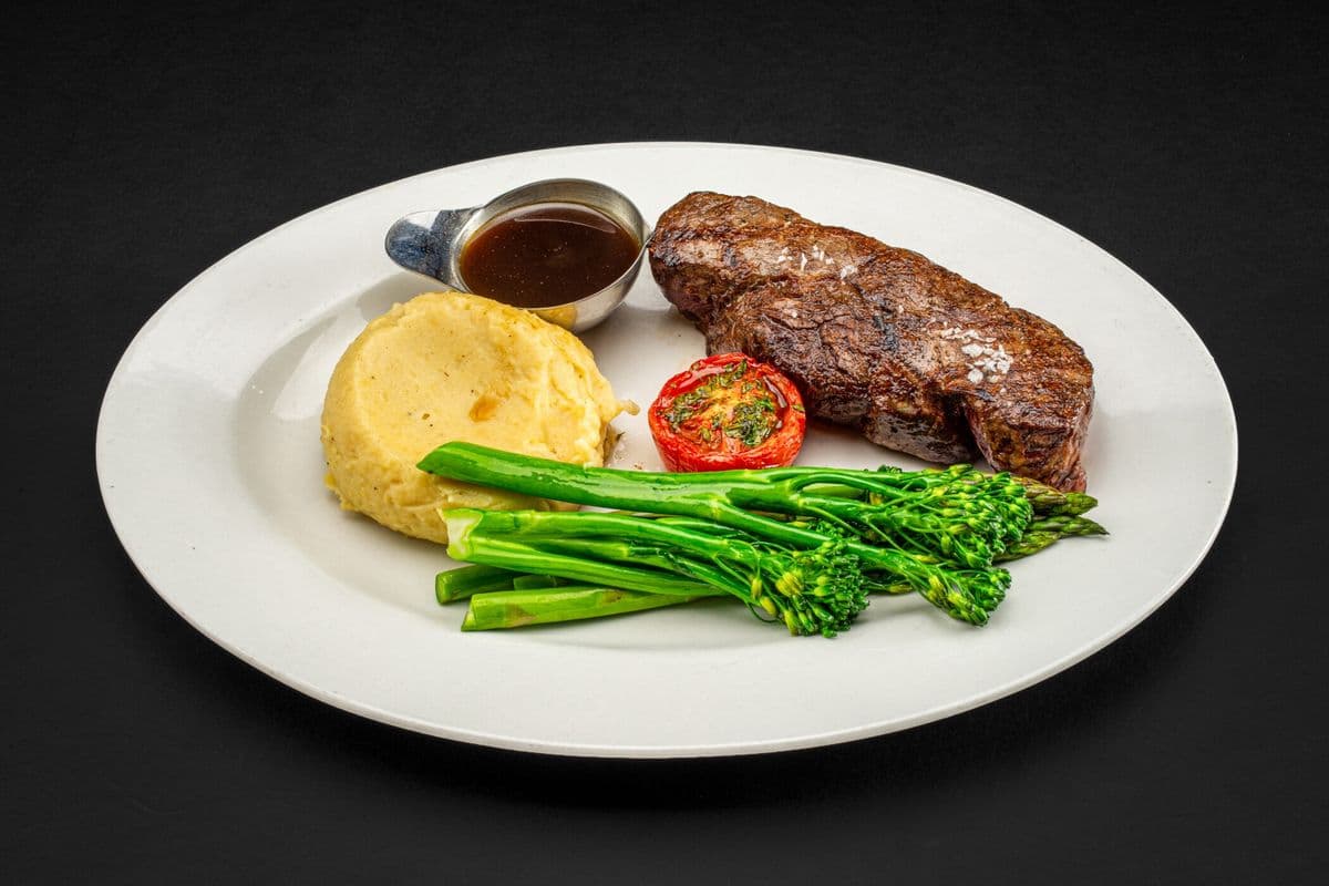 Triple A Beef off the Char Broiler: New York Striploin (10 oz)