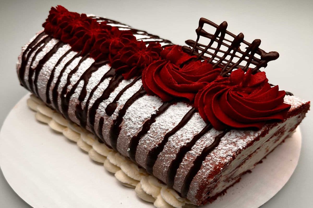 5" Roll Cake(Vanilla/Red Velvet/Cho. Cake with Vanilla/Cho./Coffee Cream)