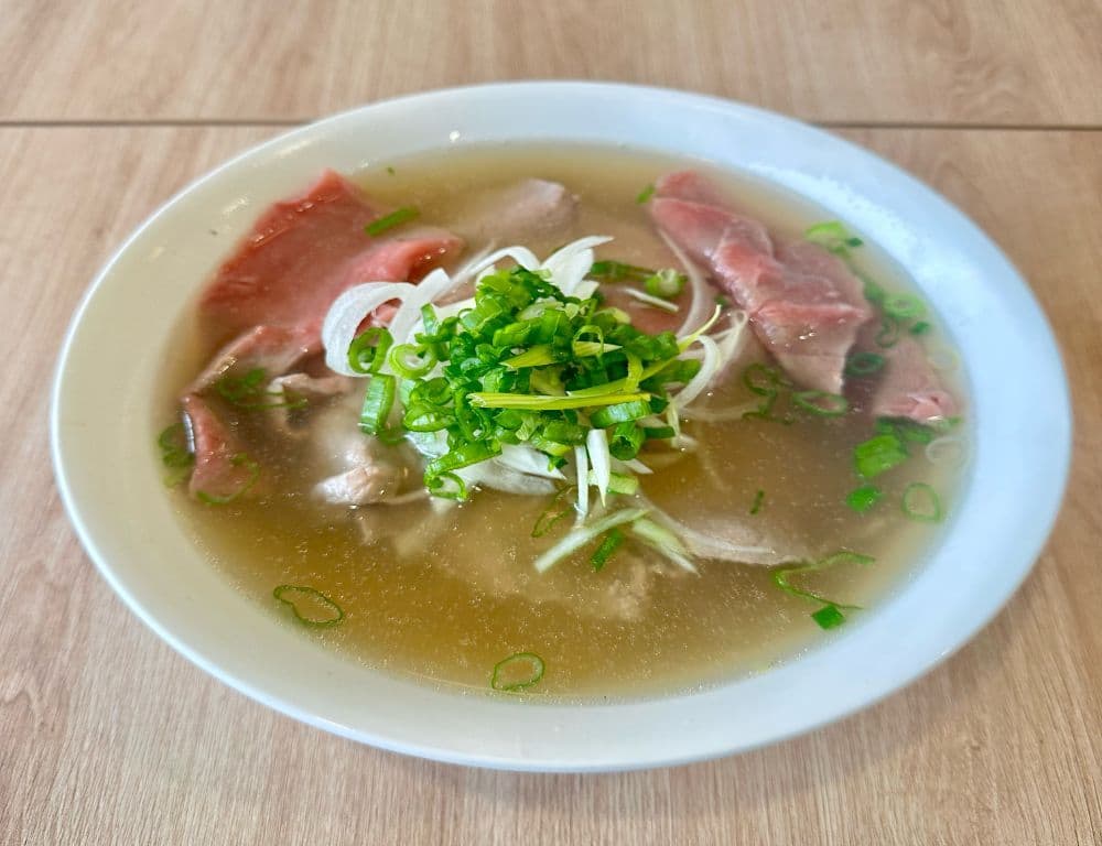 Pho bœuf saignant
