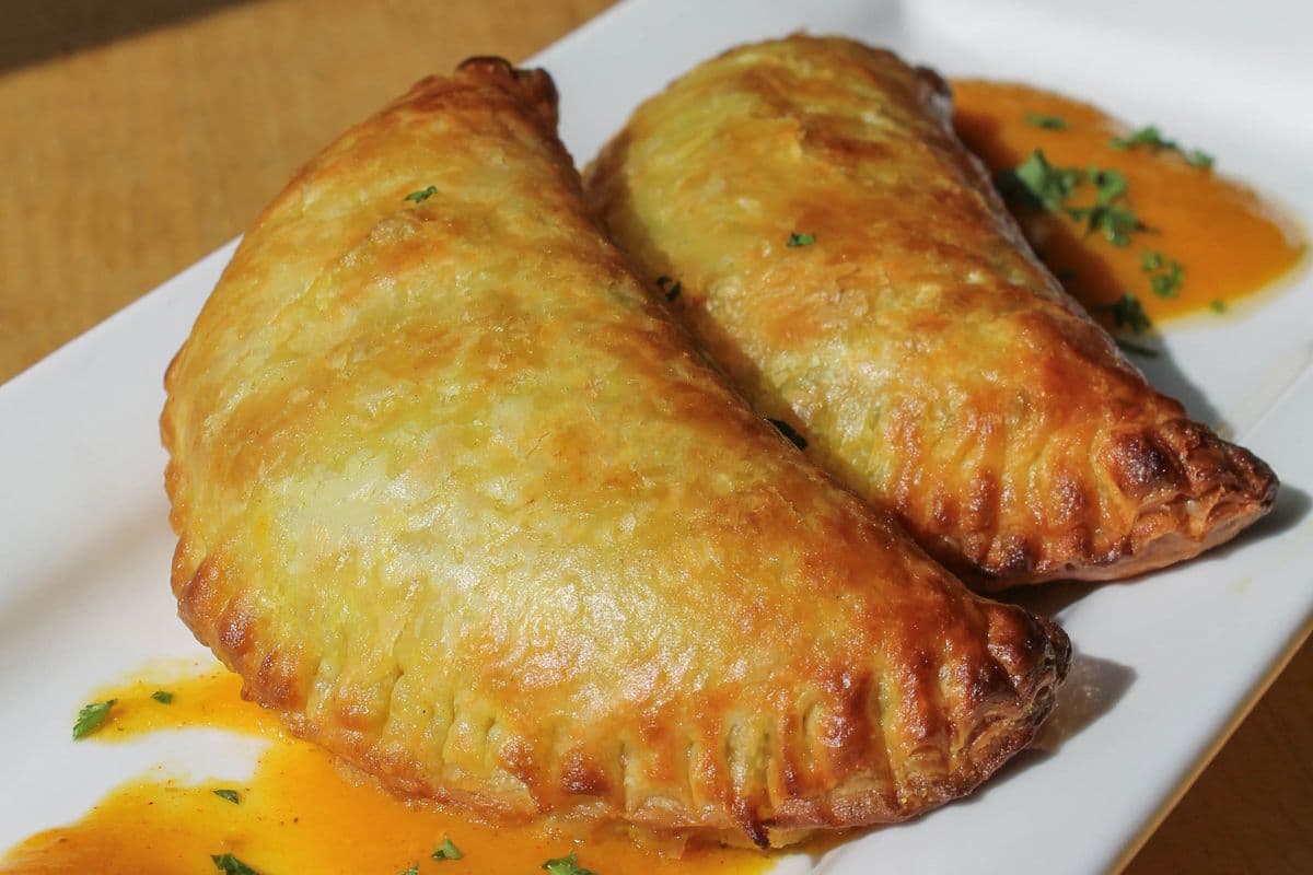 Jamaican Patties (2 pcs)