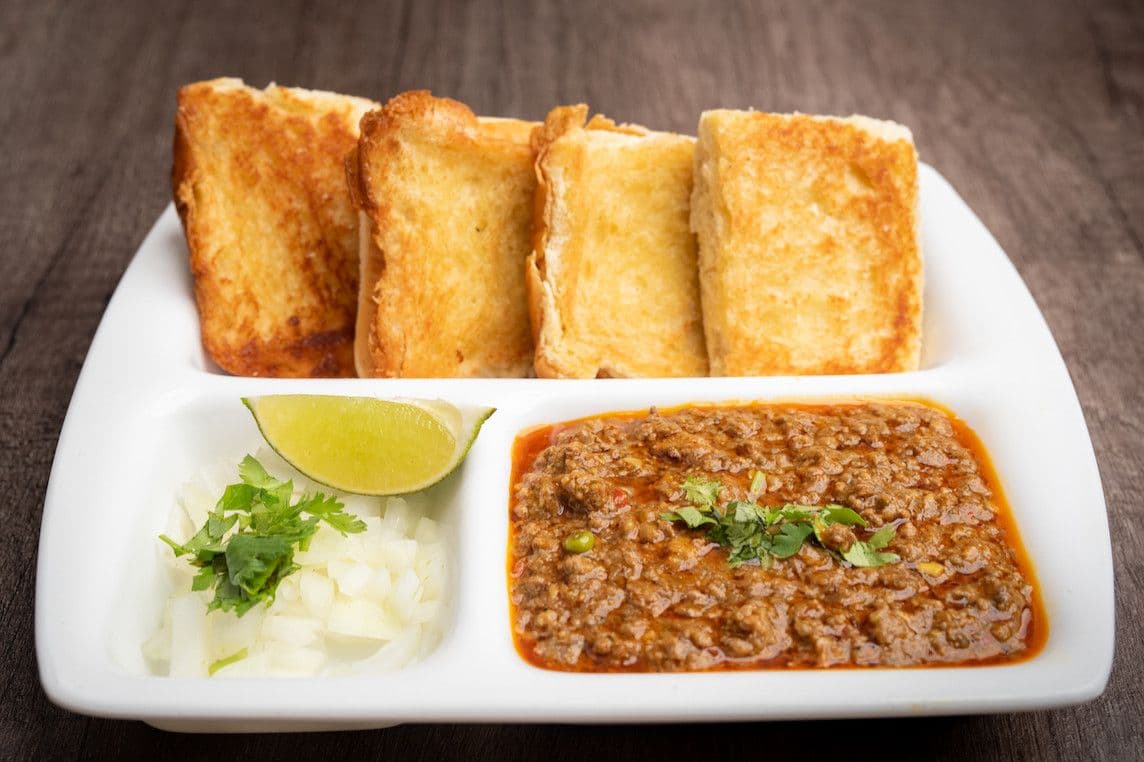Keema Pav (4pcs)