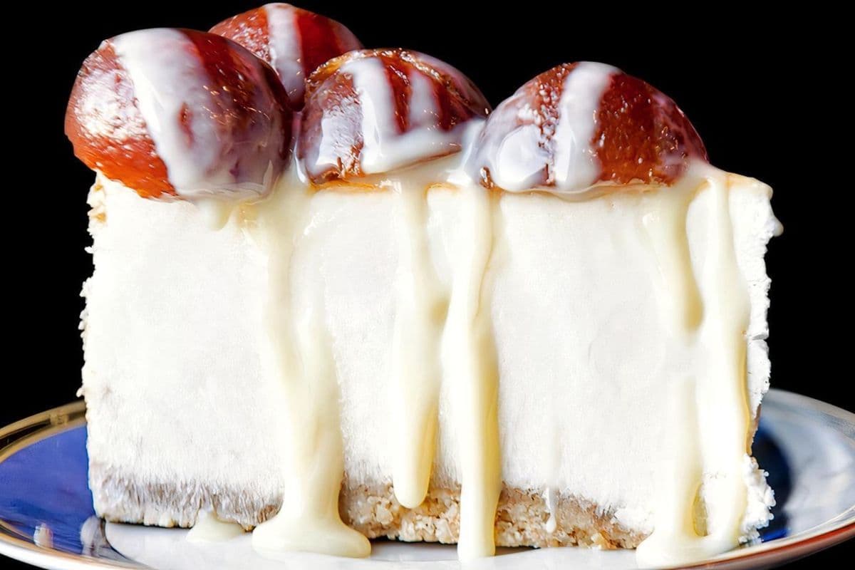 East Meets West Cheesecake (1 pc)
