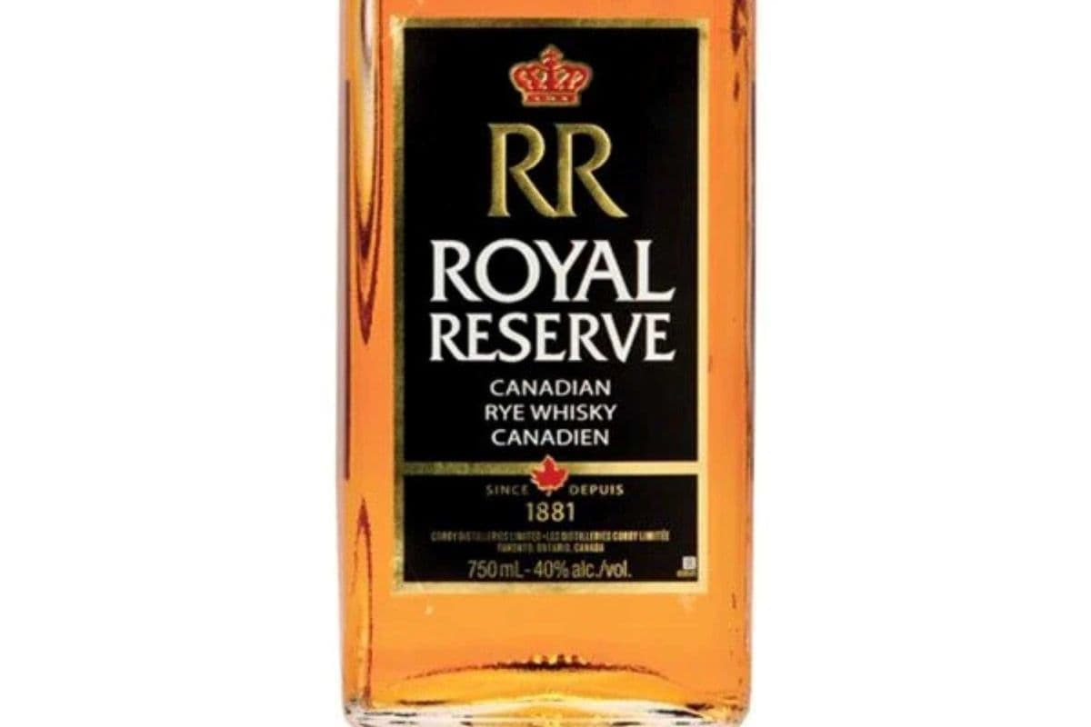 Royal Reserve Canadian Rey Whisky (750 ml) 750 ml • 40% ABV (1 x 750 ml)