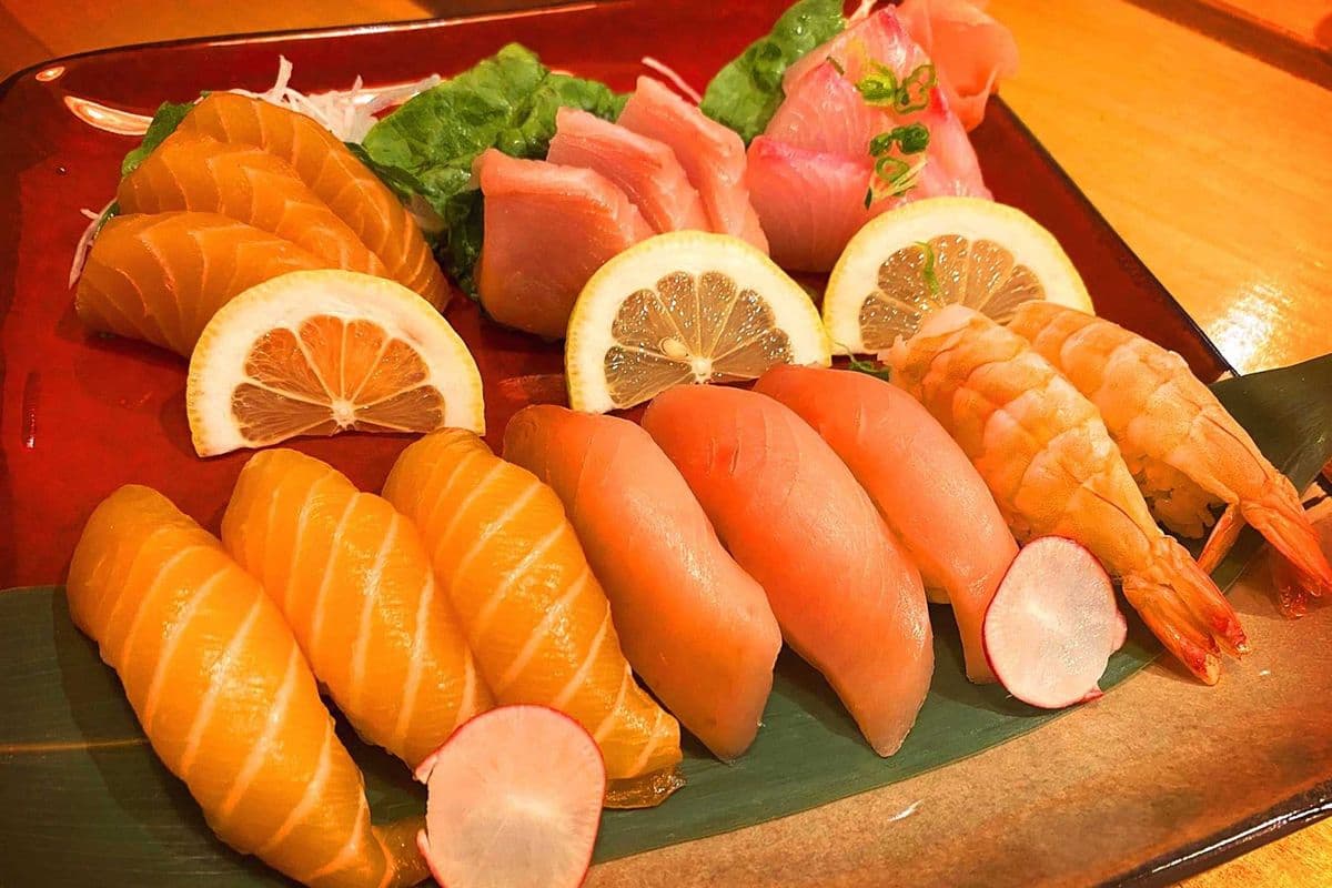 Deluxe Sashimi and Sushi Combo