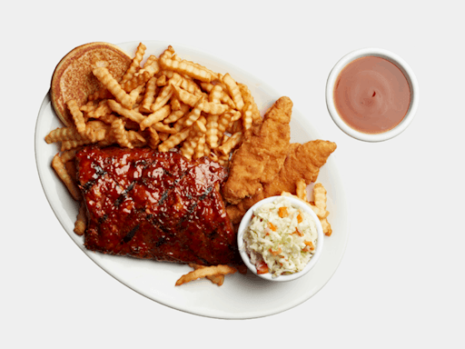 Demi-côtes levées et 2 filets / Half Order of Ribs & 2 Fillets