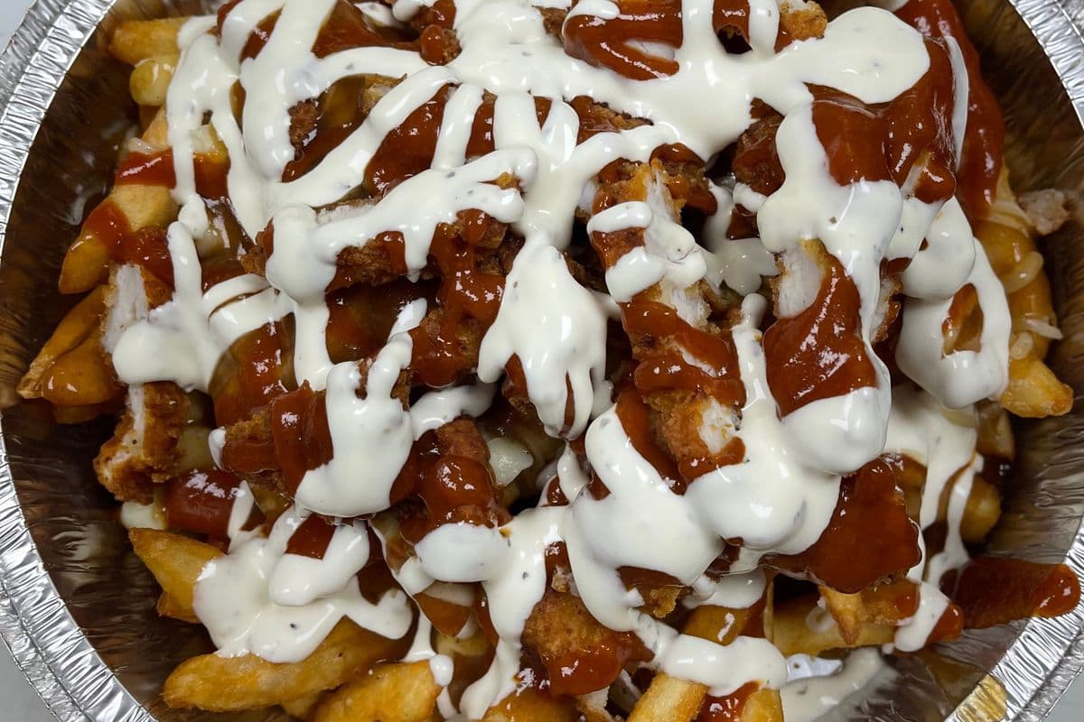 Crispy Buffalo Chicken Poutine