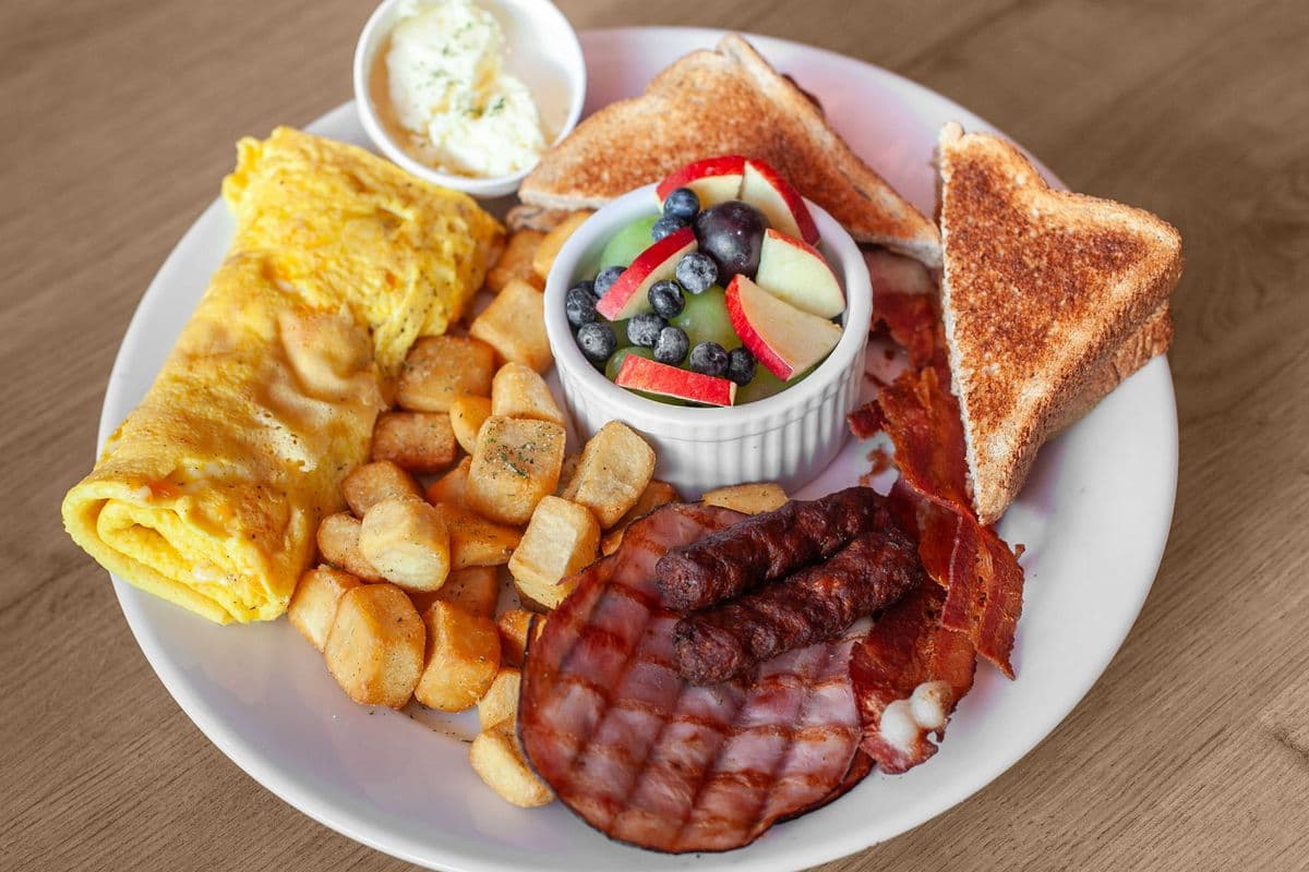 Classic Cheese Omelette