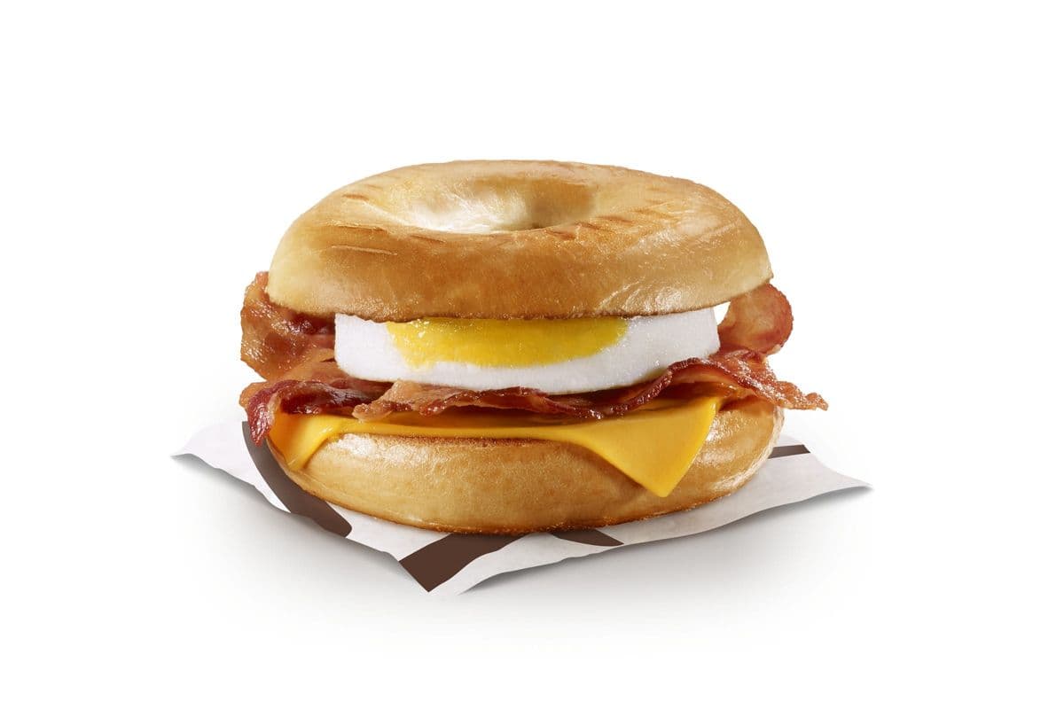 Plain Bacon 'N Egg Bagel [530.0 Cals]