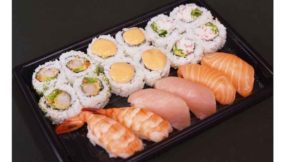 Maki and Sushi Combo