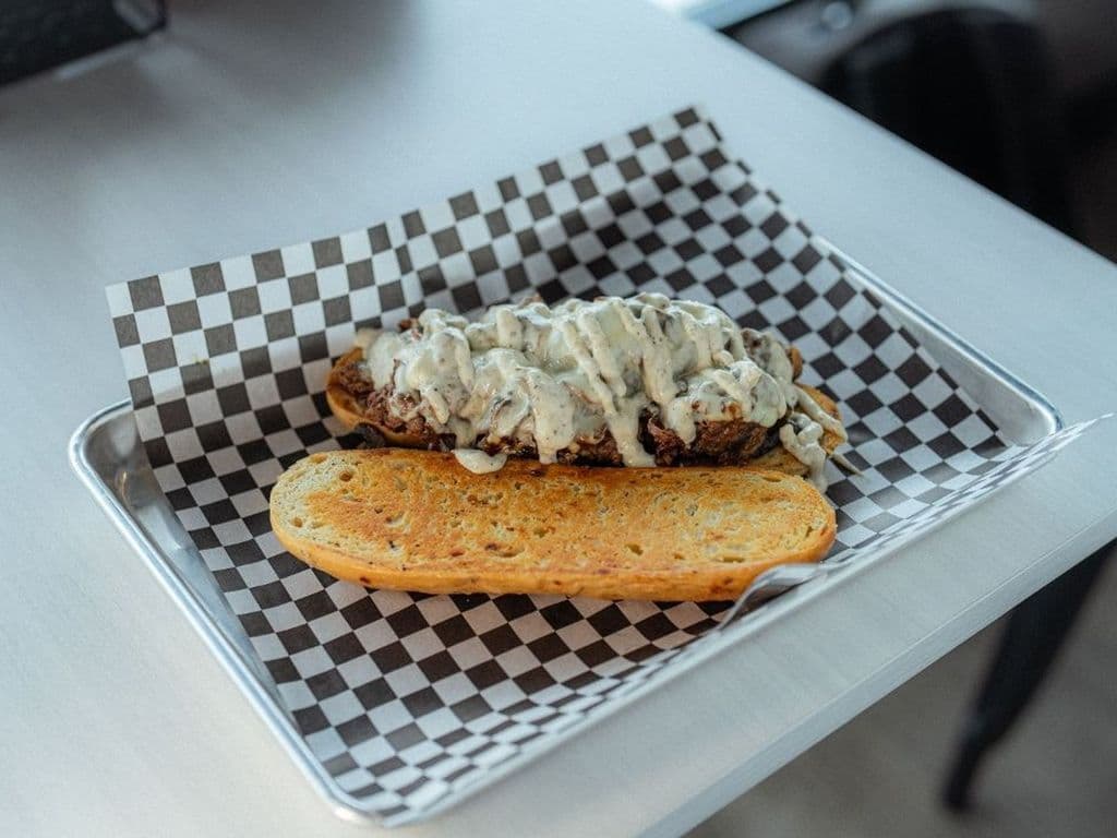 Truffle Cheesesteak Solo