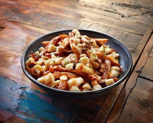 The Classic Poutine / La poutine classique