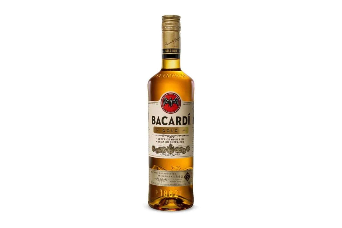 Bacardi Gold (1 x 750 ml)