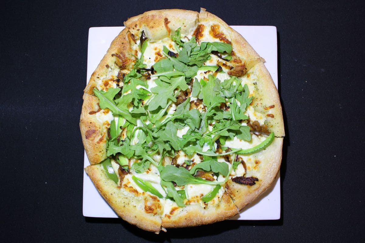10" On The Fairway Pizza