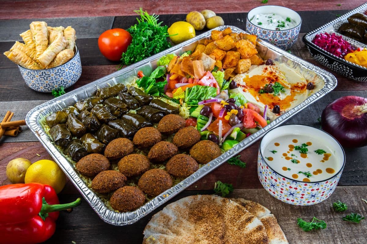 Family Vegetarian Plate for 5 people