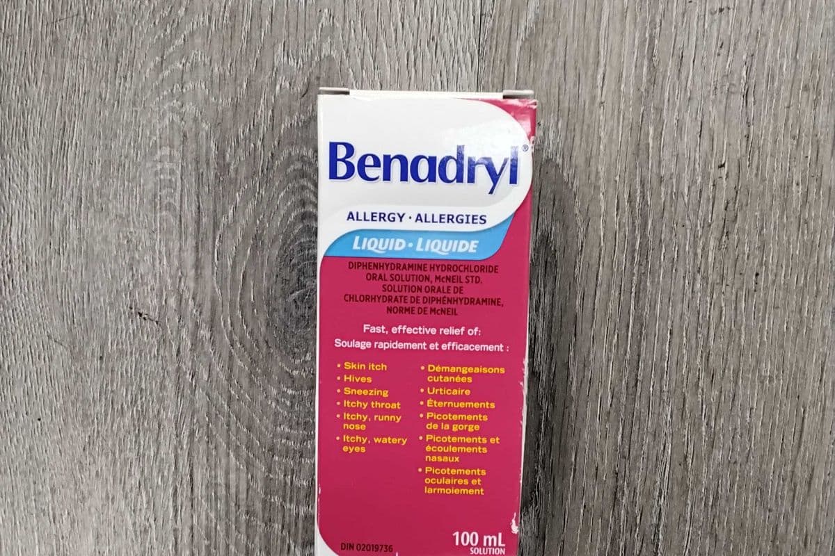 Benadryl allergy liquid (100ml)