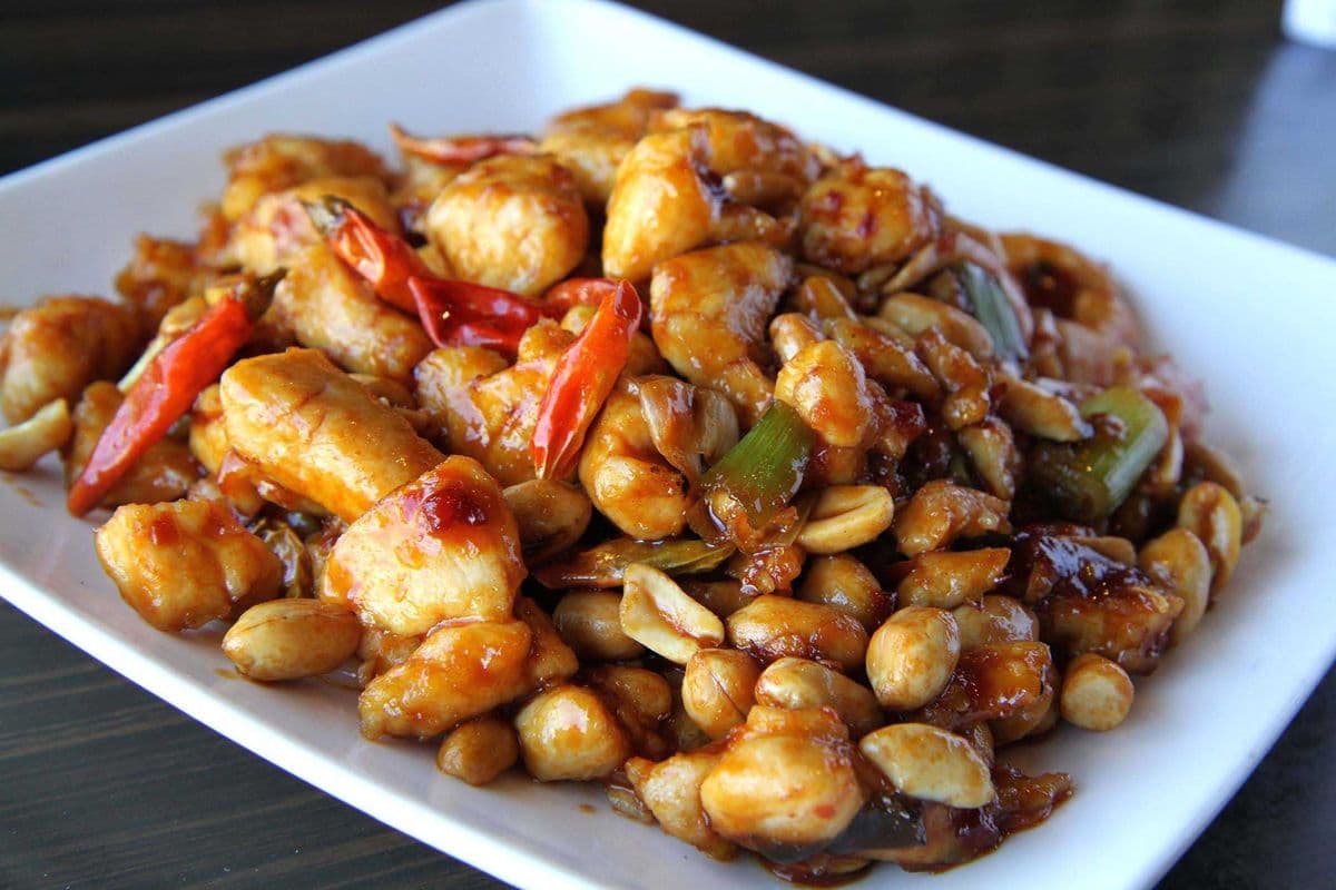 Gongbao Chicken (Spicy) 宮保雞丁