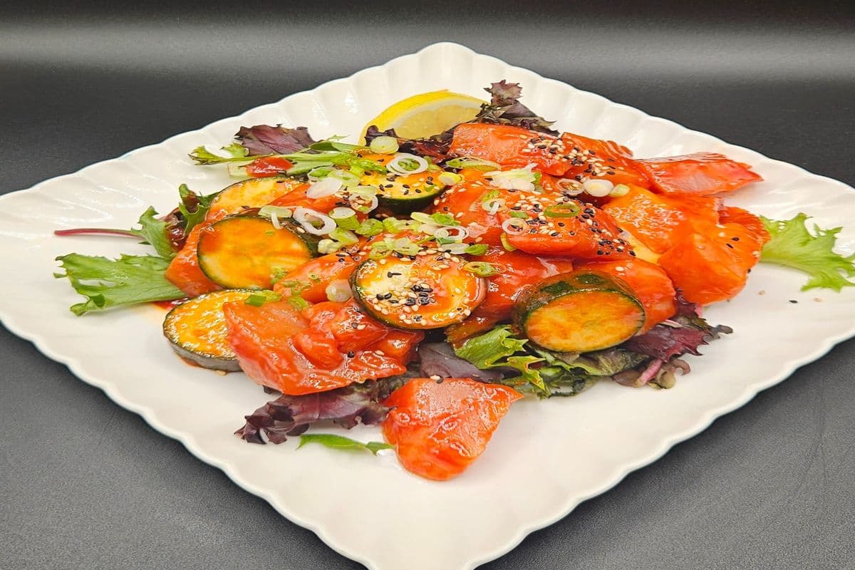 Spicy Salmon and Tuna Sashimi