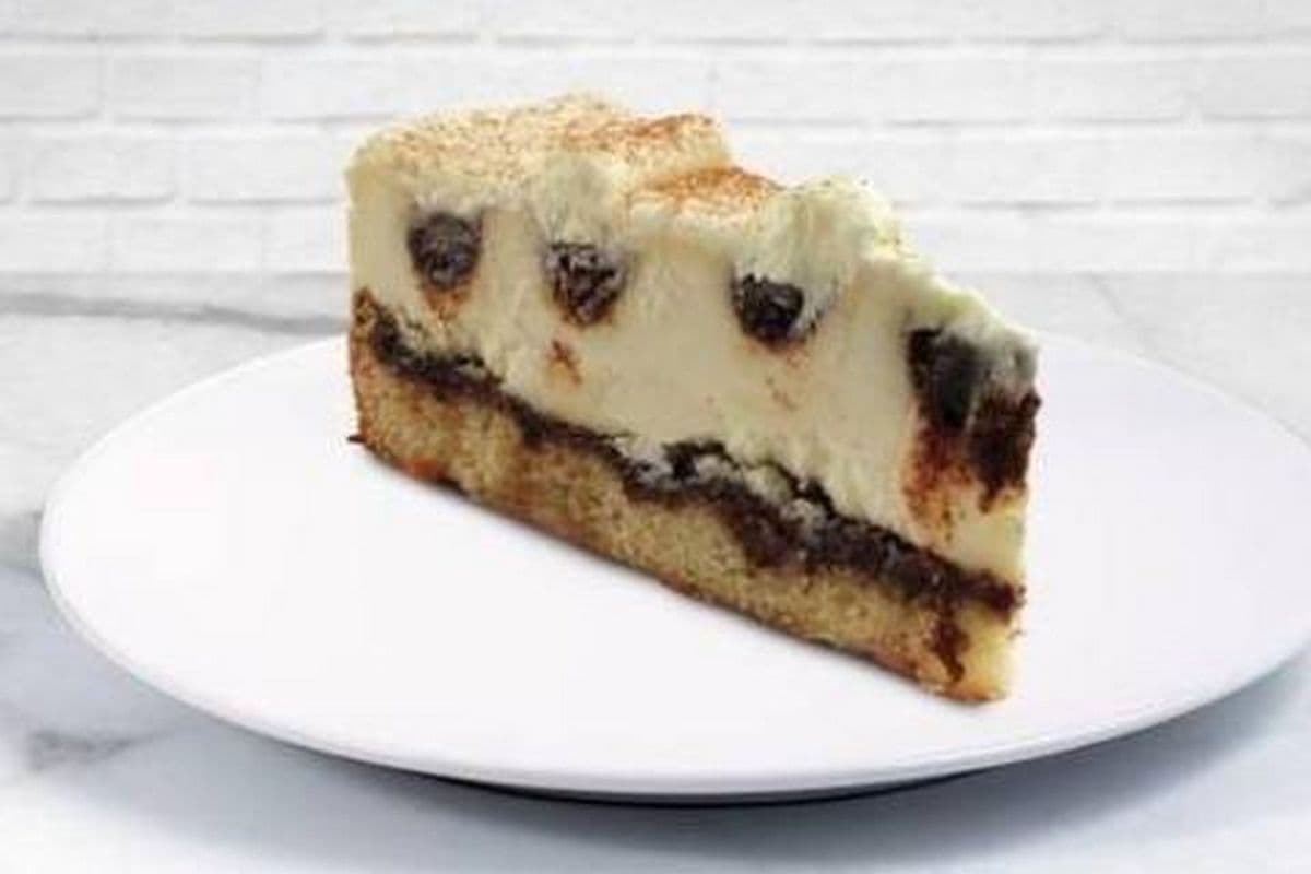 Cinnamon Bun Cheesecake