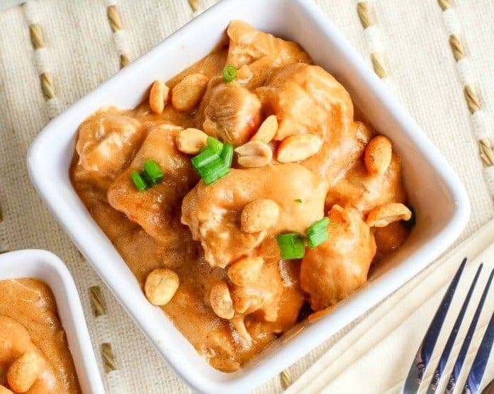 Poulet aux arachides / Stir-Fried Chicken in Peanut Butter Sauce