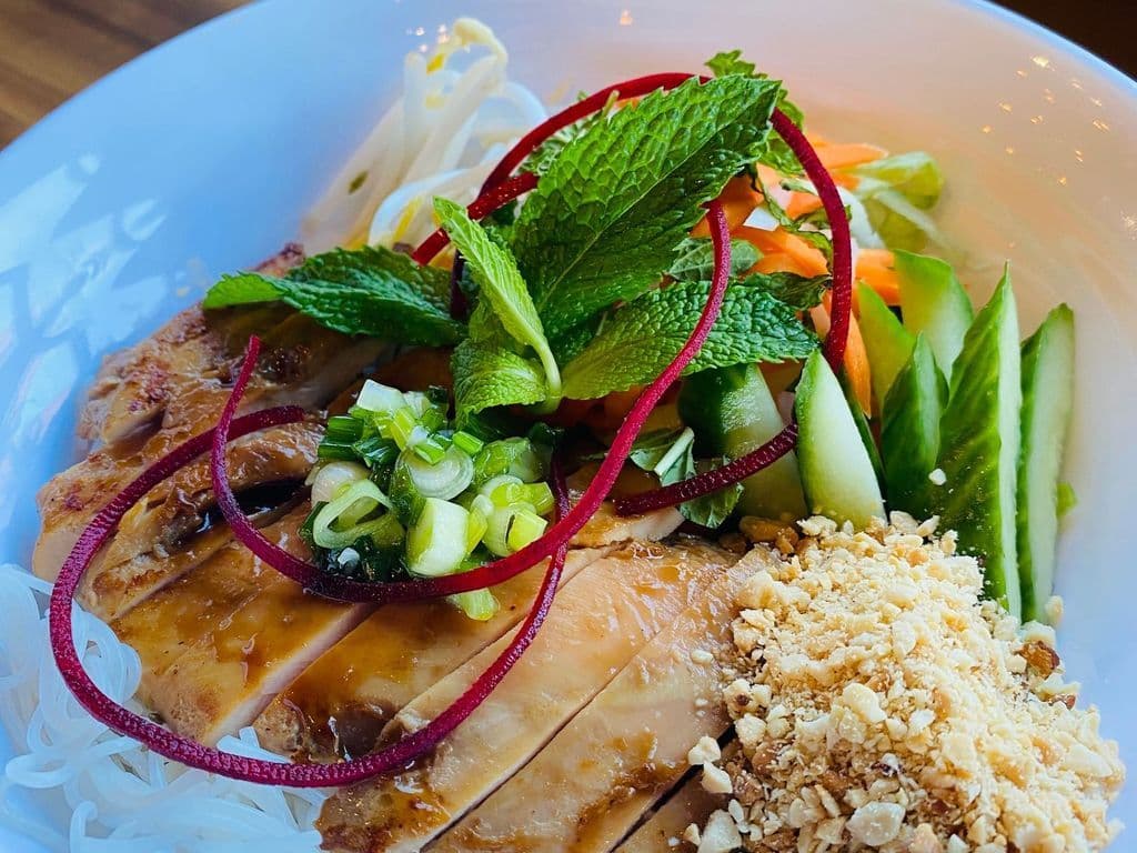 Grilled Chicken on Vermicelli Noodle