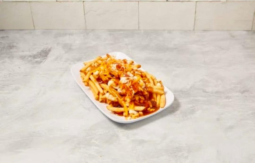Large Poutine Cheesy Poutine