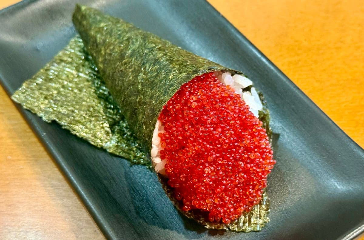 Tobiko Hand Roll