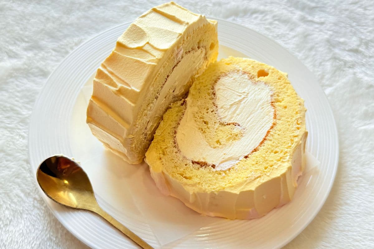 Mango Swiss Roll