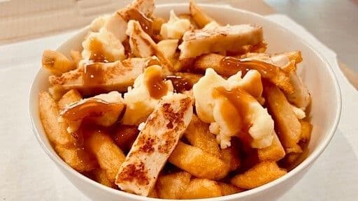 Grande Poutine Poulet / Large Chicken Poutine