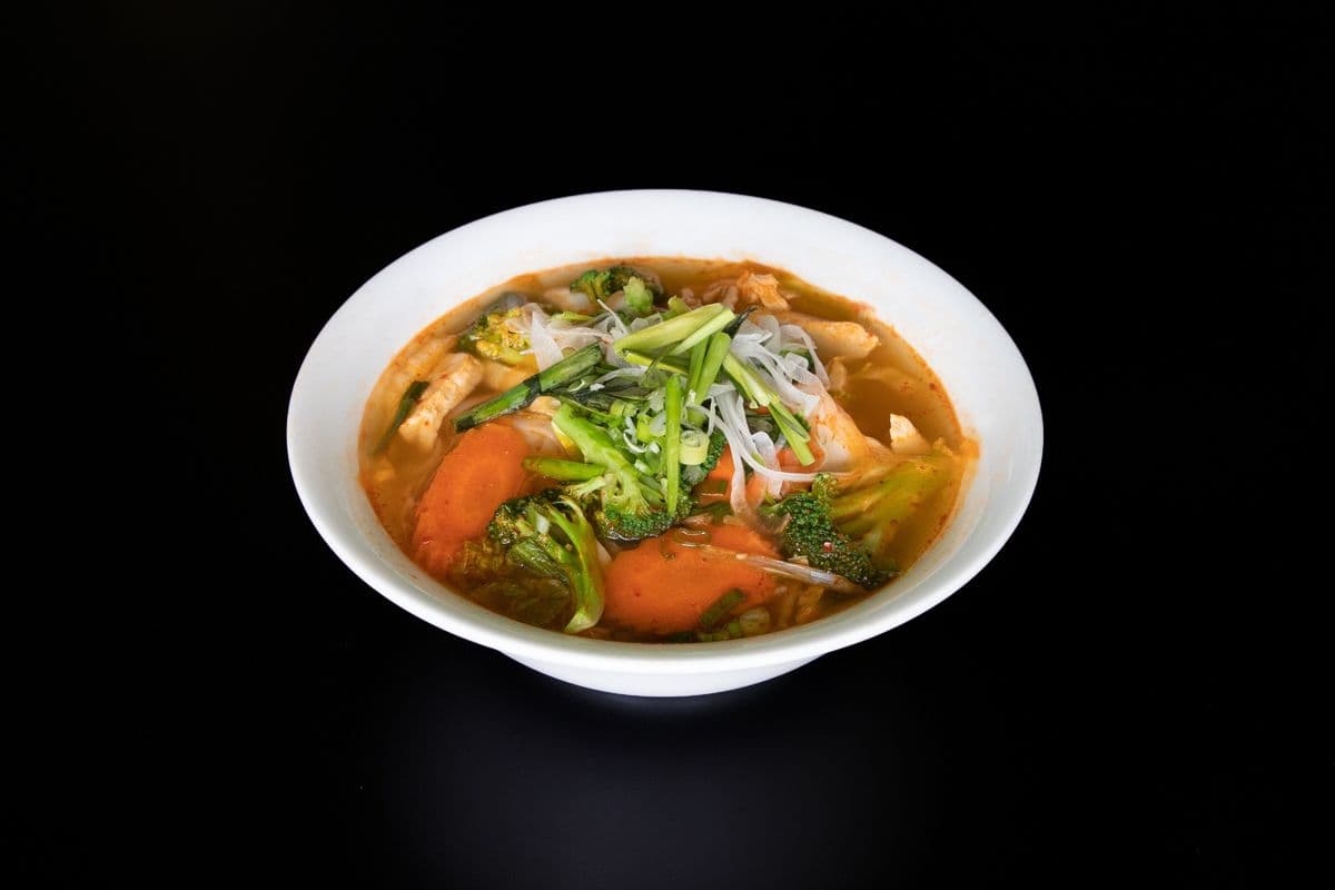 SP03. Chicken and Vegetables in Tom Yum Broth