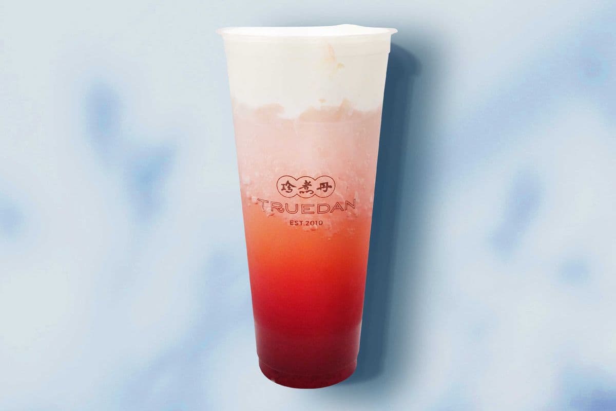 Strawberry Sparkling Water with Macchiato