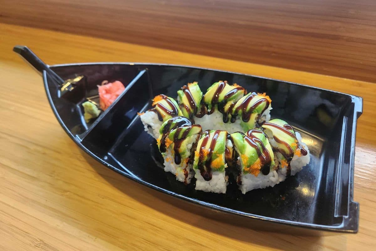 U-Mango Roll (8 pcs)