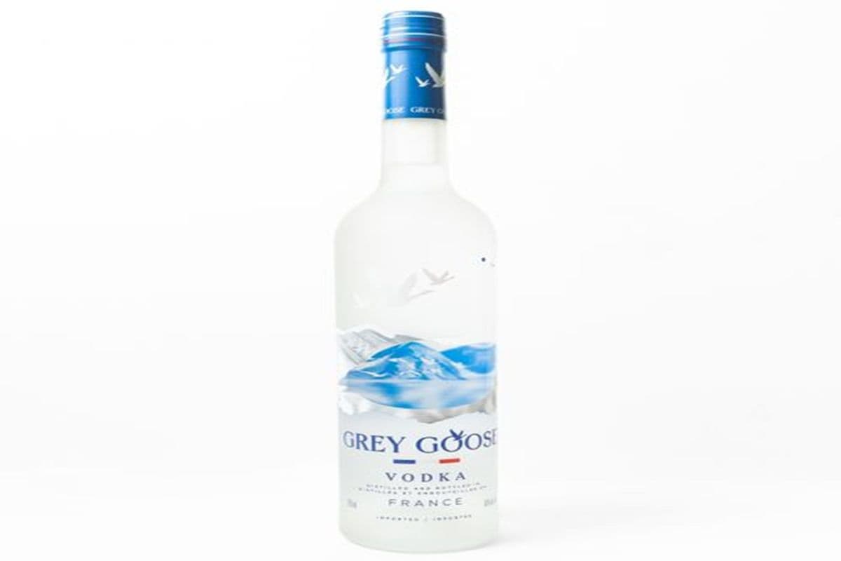 Grey Goose Vodka(750ml) (1 x 750ml)