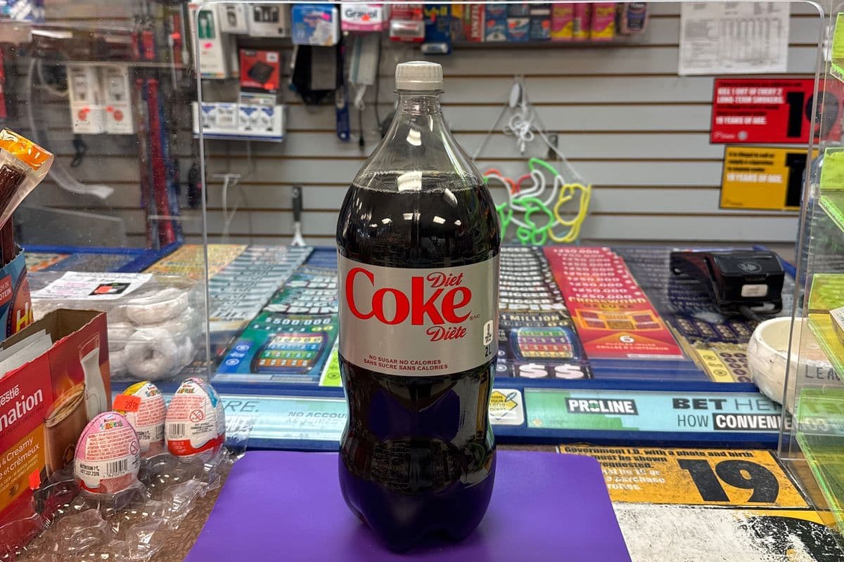 Diet Coke Bottle (710 ml)
